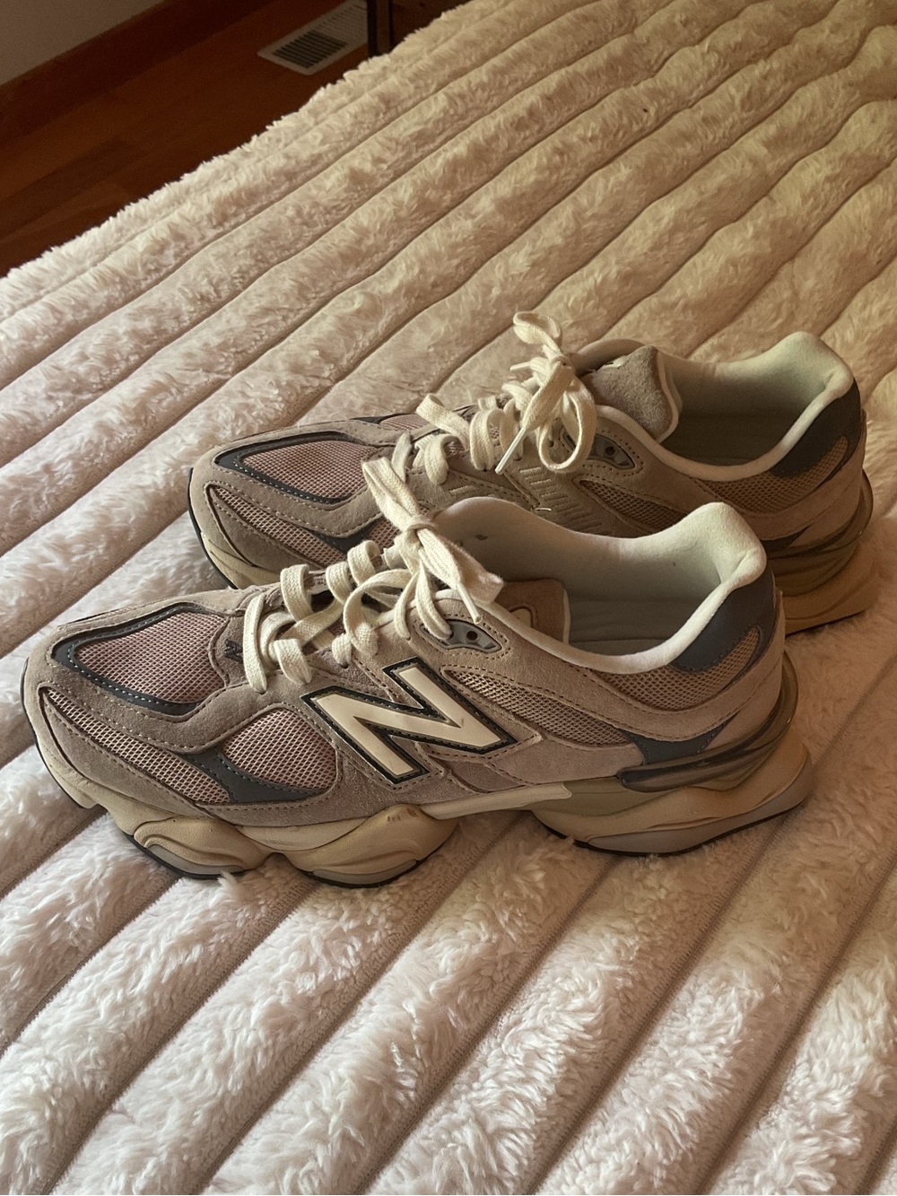 New Balance Men’s Beige Mesh Trainer - Neutral Beige